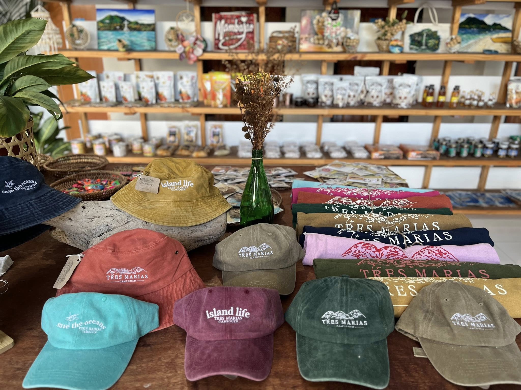 Tres Marias Cap